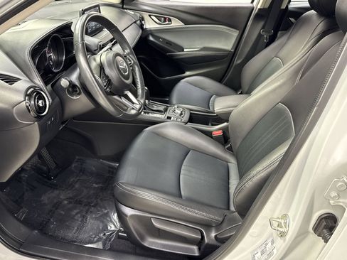 Used 2019 MAZDA CX-3 Touring image 2