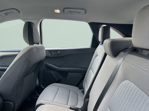 Used 2022 Ford Escape S image 13