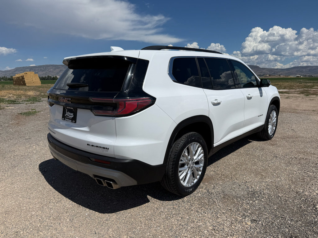 Used 2024 GMC Acadia Elevation AWD/4WD image 7
