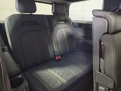 Used 2023 Rivian R1S Adventure AWD/4WD image 25