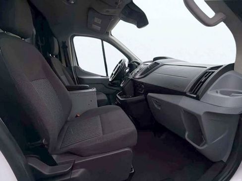 Used 2019 Ford Transit 250 130 Low Roof image 12