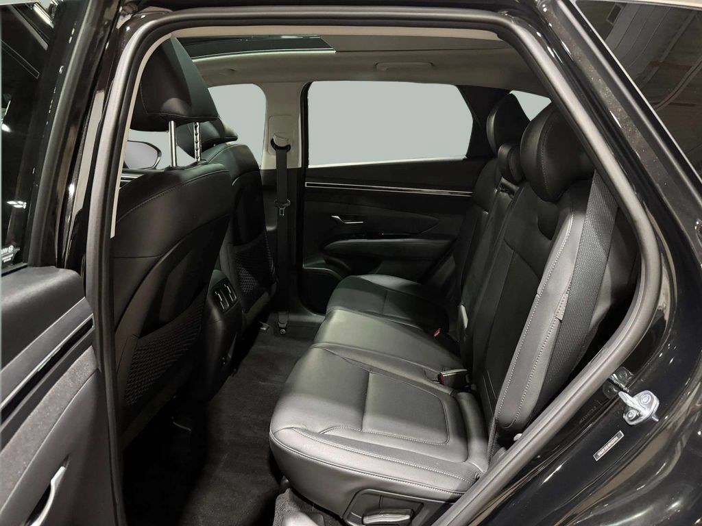 Used 2024 Hyundai Tucson Limited FWD image 24