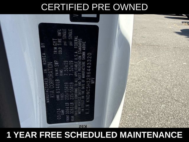 Used 2024 Kia Carnival EX FWD image 29