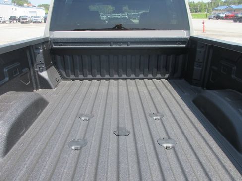 New 2026 GMC Sierra 2500 Pro AWD/4WD image 7