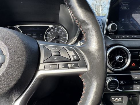 Used 2021 Nissan Sentra SR w/ SR Premium Package image 25