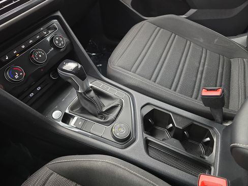 Certified 2022 Volkswagen Tiguan S image 24