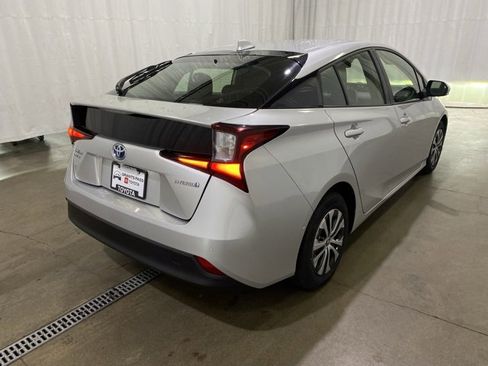 Certified 2022 Toyota Prius LE image 4
