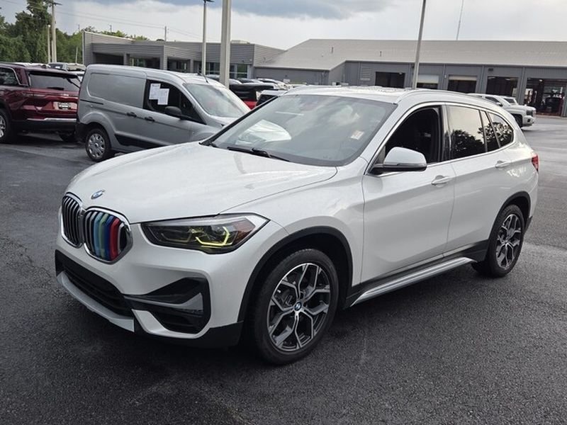 Used 2020 BMW X1 xDrive28i w/ Convenience Package AWD/4WD image 3