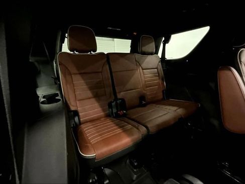 Used 2023 GMC Yukon Denali Ultimate AWD/4WD image 33