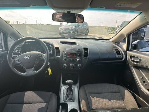 Used 2016 Kia Forte LX FWD image 21