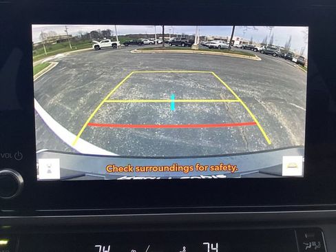 Used 2025 Toyota Camry LE image 17