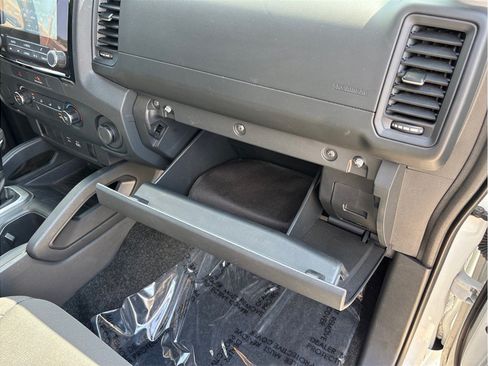 Used 2022 Nissan Frontier S RWD image 33