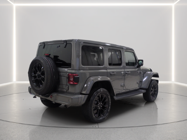 Used 2022 Jeep Wrangler Unlimited Sahara AWD/4WD image 5