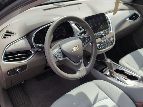 Used 2020 Chevrolet Malibu LT FWD image 12
