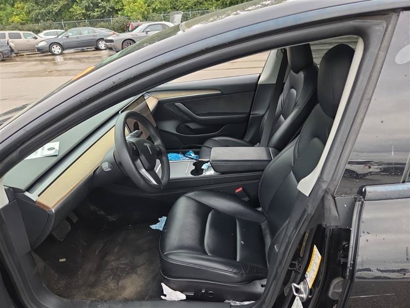 Used 2021 Tesla Model 3 Standard Range Plus RWD image 3