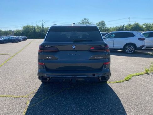 New 2026 BMW X5 xDrive40i w/ M Sport Package AWD/4WD image 3