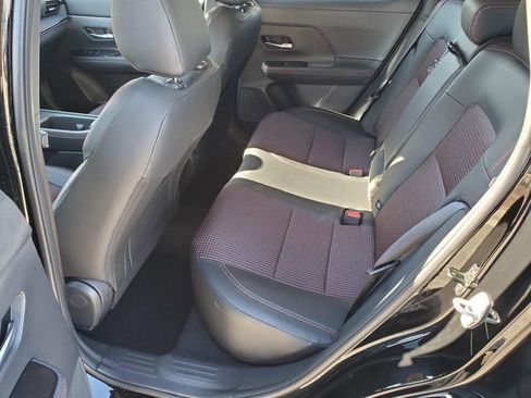 Certified 2025 Nissan Kicks SR image 10