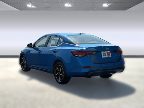 Used 2024 Nissan Sentra SV FWD image 5
