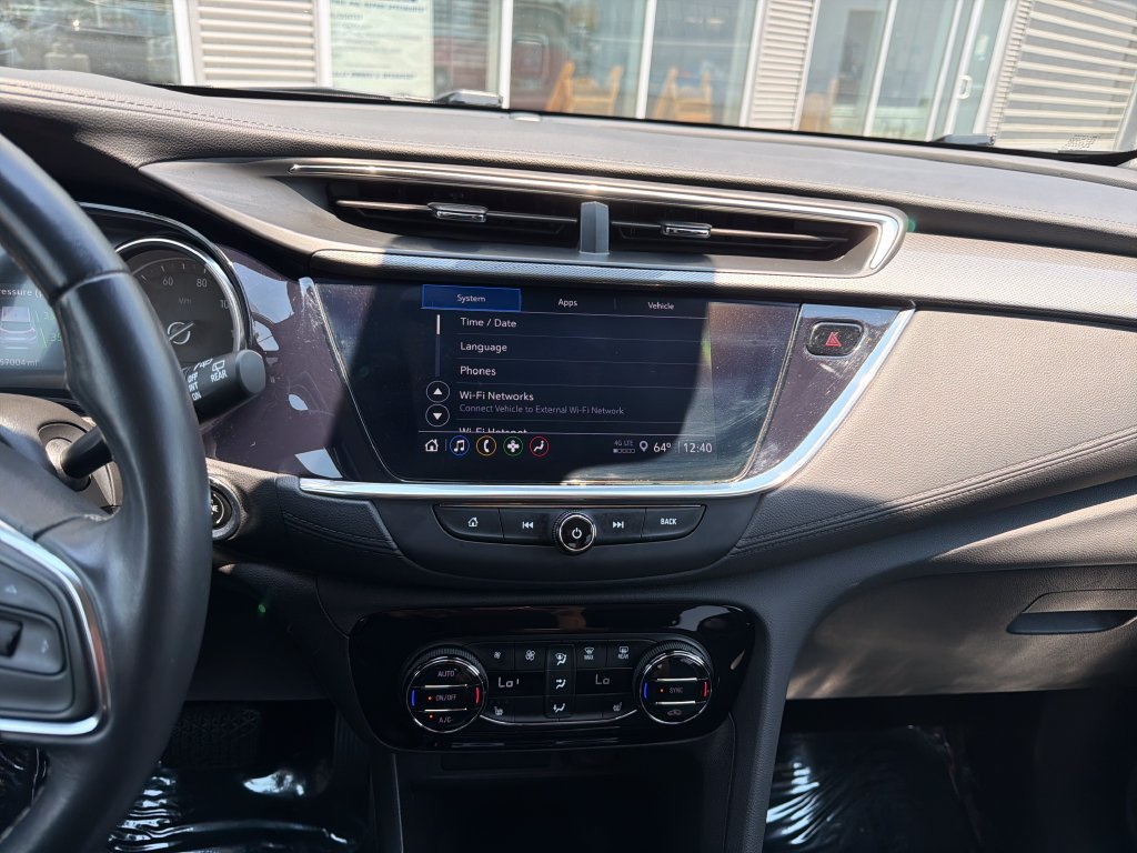Used 2023 Buick Encore GX Select w/ Sport Touring Package FWD image 18