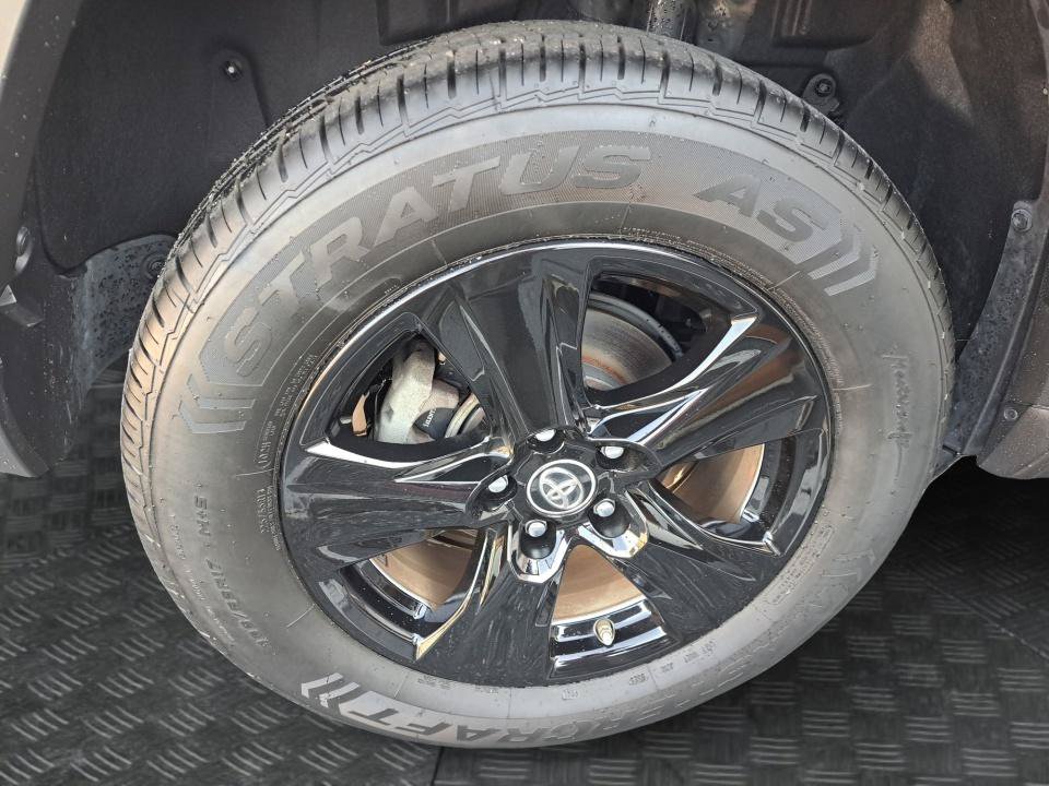 Used 2019 Toyota RAV4 XLE FWD image 20
