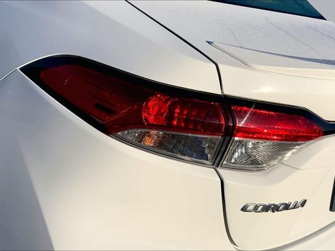 Used 2024 Toyota Corolla SE FWD image 28