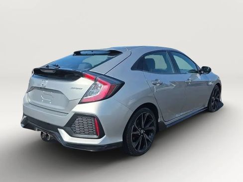 Used 2018 Honda Civic Sport image 7