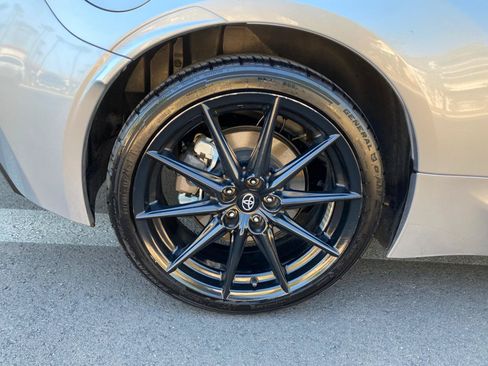 Used 2024 Toyota GR86 Premium RWD image 23