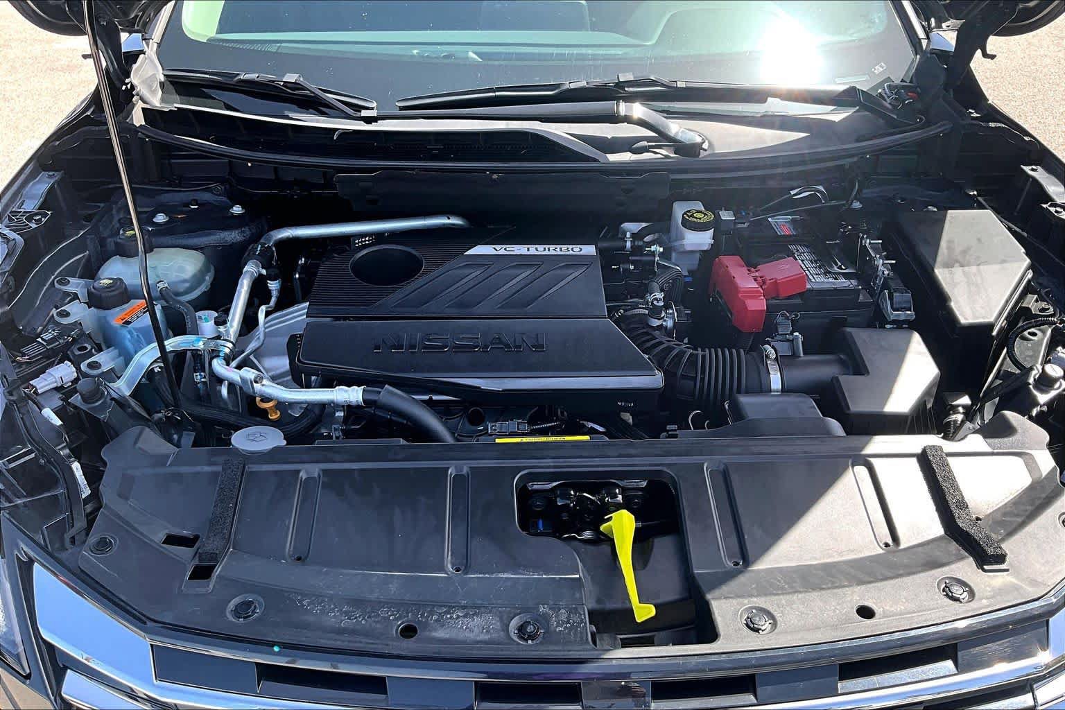 Used 2025 Nissan Rogue SV FWD image 32