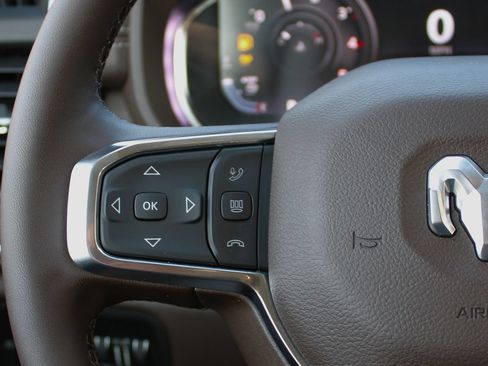 New 2026 RAM 2500 Laramie AWD/4WD image 20