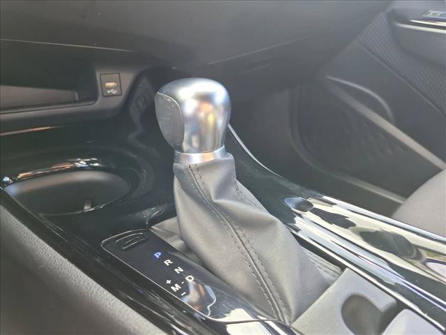 Used 2020 Toyota C-HR XLE FWD image 12