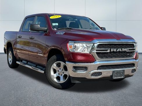 Used 2019 RAM 1500 Tradesman AWD/4WD image 32