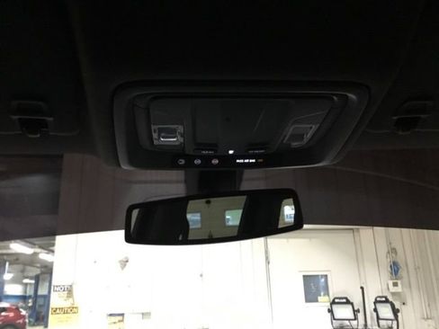 Used 2022 Chevrolet Silverado 1500 LT w/ Z71 Off-Road Package image 36