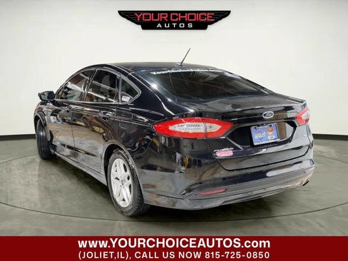 Used 2016 Ford Fusion SE image 3