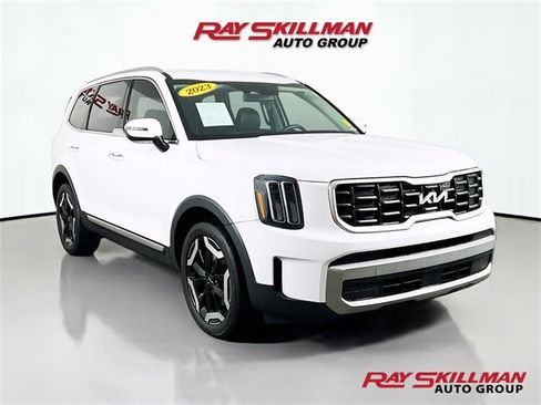 Used 2023 Kia Telluride S image 1