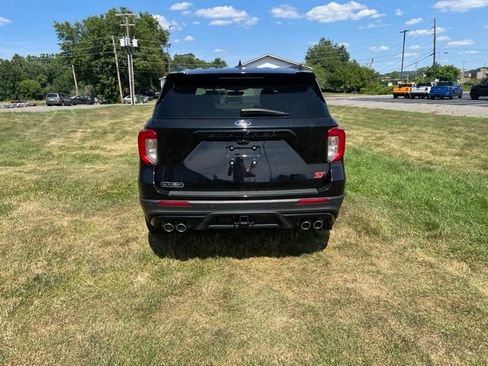 Used 2022 Ford Explorer ST w/ ST Street Pack AWD/4WD image 6