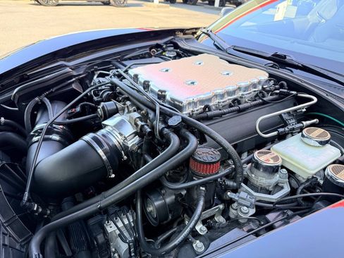 Used 2016 Chevrolet Corvette Z06 w/ 3LZ Preferred Equipment Group RWD image 46