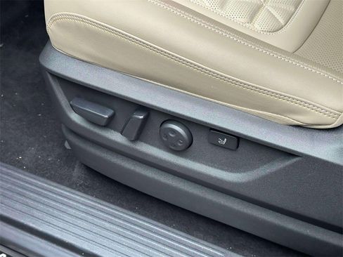 New 2025 Nissan Armada Platinum Reserve image 20