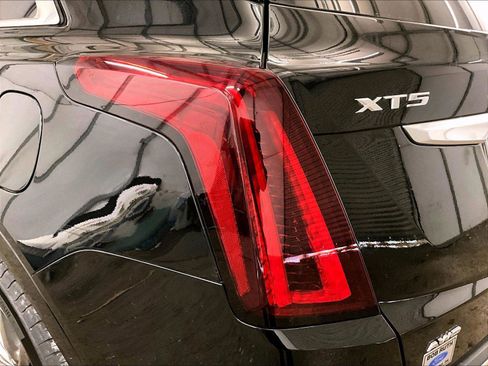 Used 2021 Cadillac XT5 Premium Luxury image 28