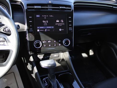 Used 2023 Hyundai Tucson SE image 21