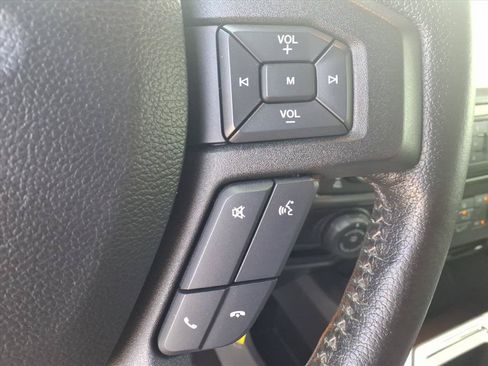 Used 2016 Ford F150 XLT w/ Equipment Group 302A Luxury AWD/4WD image 21