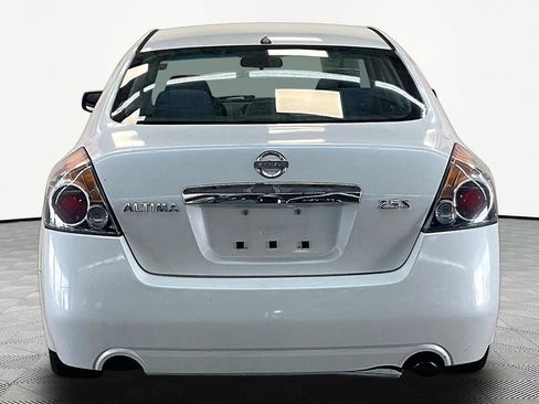 Used 2011 Nissan Altima 2.5 S FWD image 5