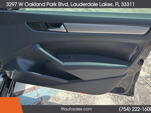 Used 2015 Volkswagen Passat TDI SE FWD image 37