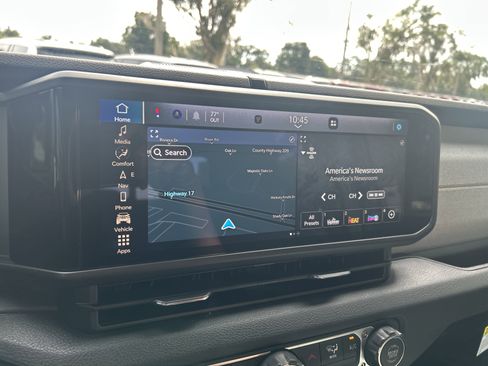 New 2025 Jeep Gladiator Sport image 29