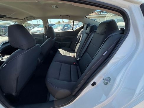 Used 2025 Nissan Altima 2.5 SV FWD image 25