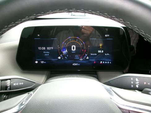 Used 2026 Chevrolet Equinox LT w/ Convenience Package II FWD image 18