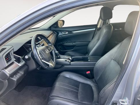 Used 2018 Honda Civic EX-L image 9