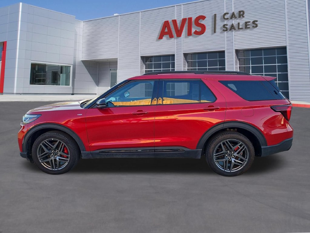 Used 2025 Ford Explorer ST-Line w/ ST-Line Street Pack AWD/4WD image 10