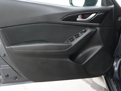 Used 2014 MAZDA MAZDA3 i Touring FWD image 17