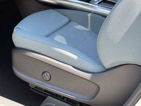 New 2026 Mercedes-Benz GLA 250 4MATIC image 12