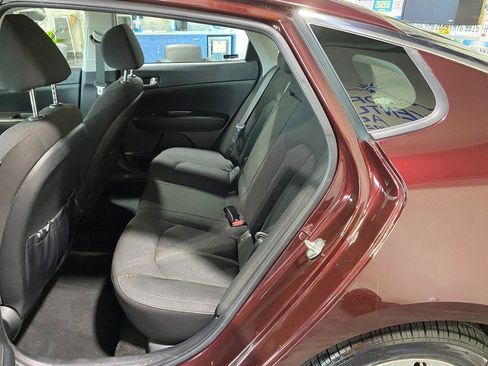 Used 2018 Kia Optima LX w/ 17" Alloy Wheels Package image 15